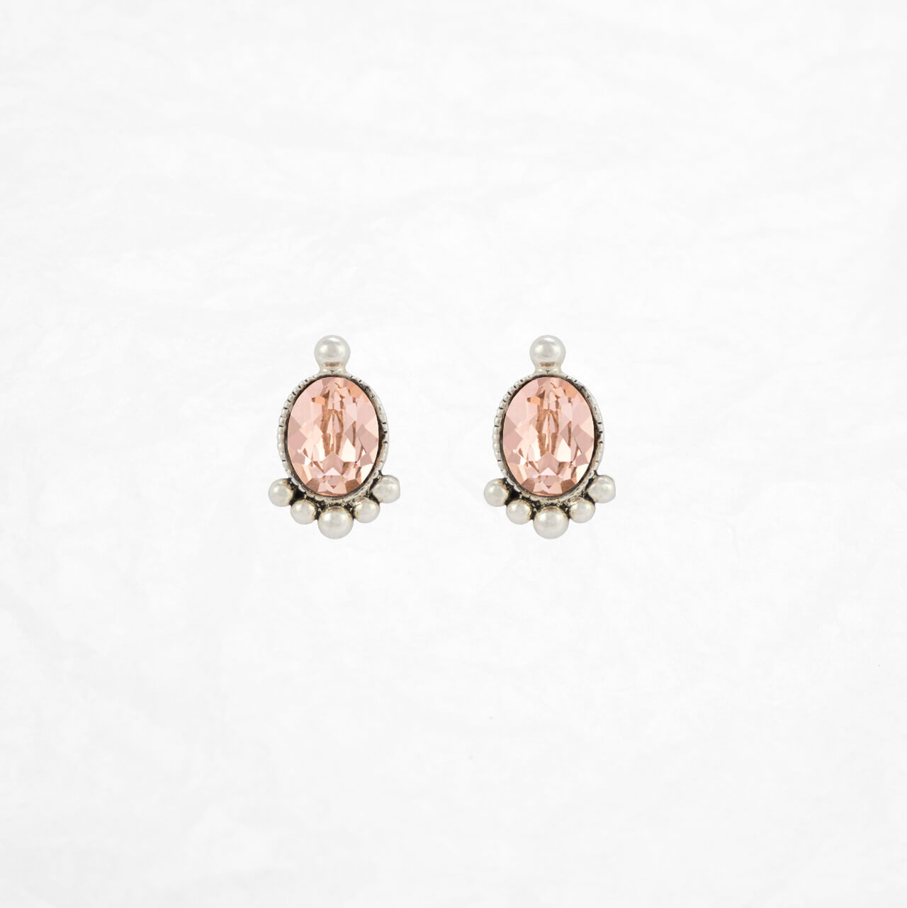 Une Ligne Ohrstecker oval versilbert vintage rose front