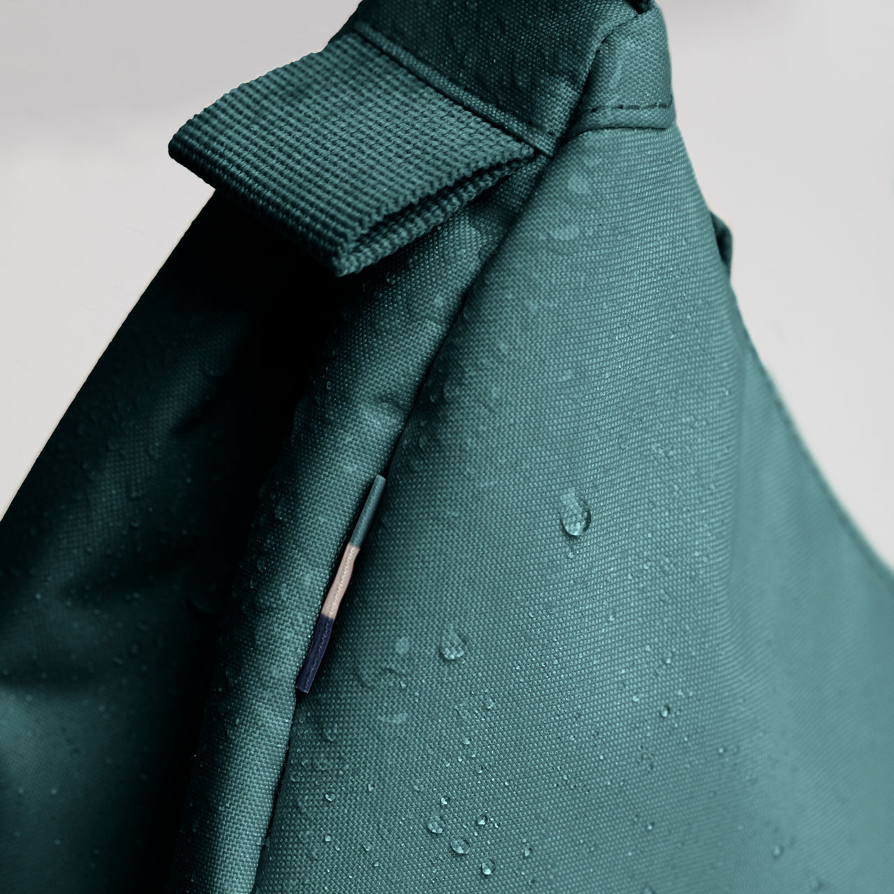 GOT BAG Moon Bag small sea teal wasserabweisend