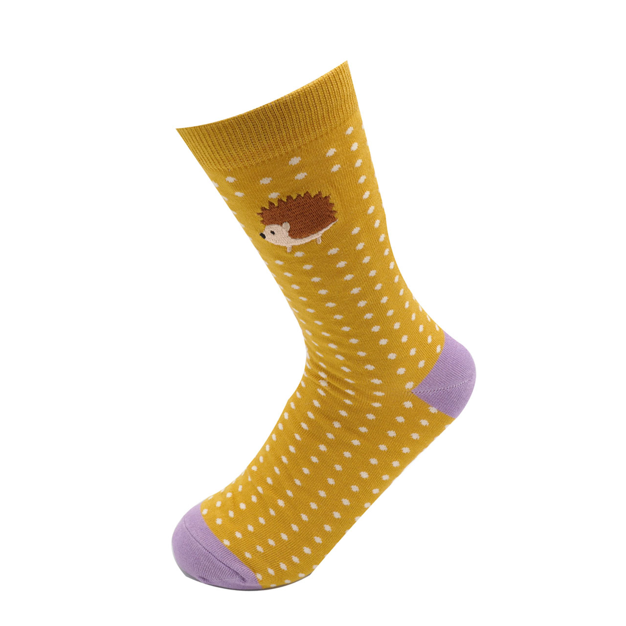 Miss Sparrow Socken Igel gestickt gelb angezogen