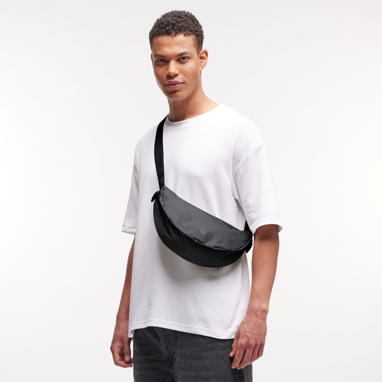 GOT BAG Moon Bag small black mono