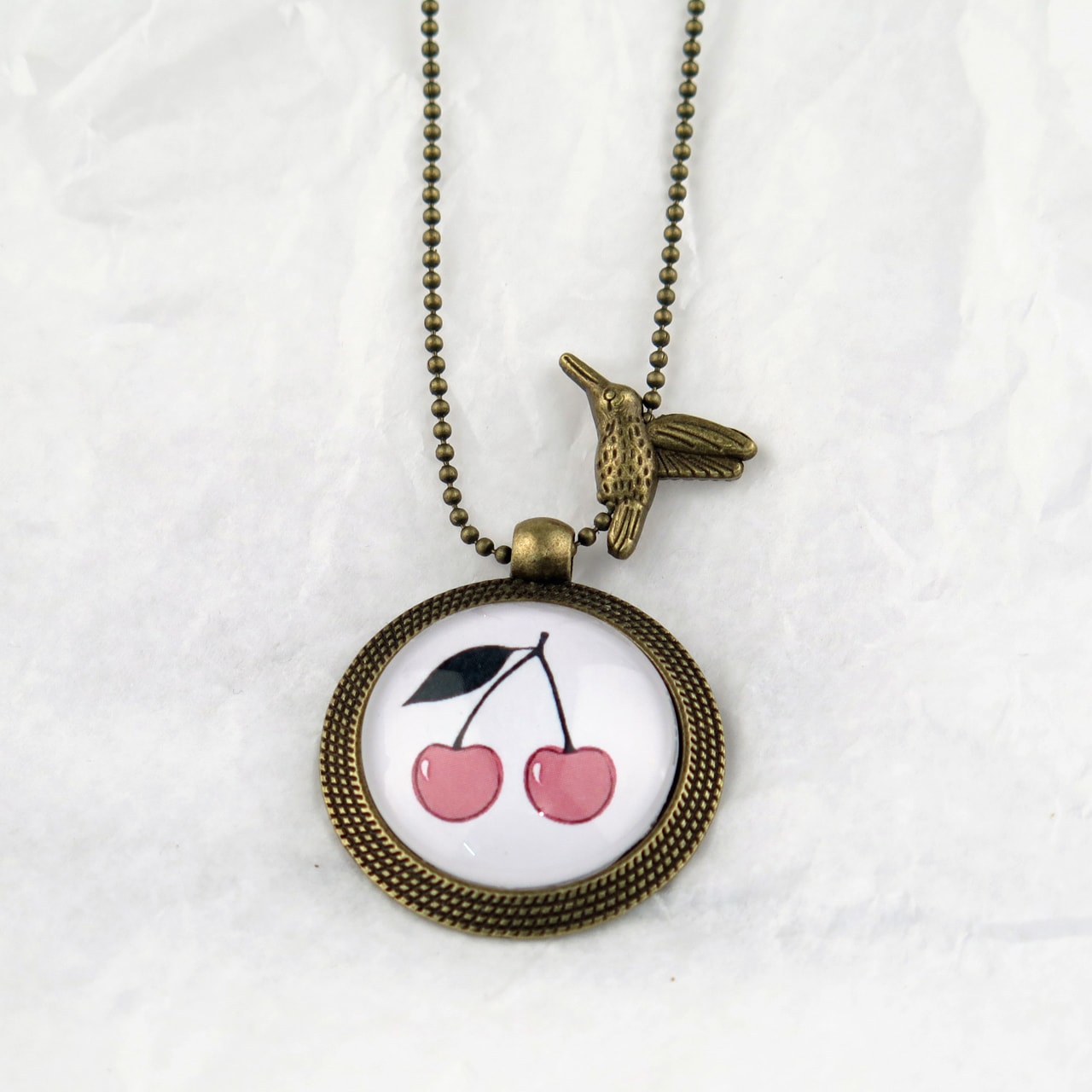 Medaillon-Halskette Kirschen