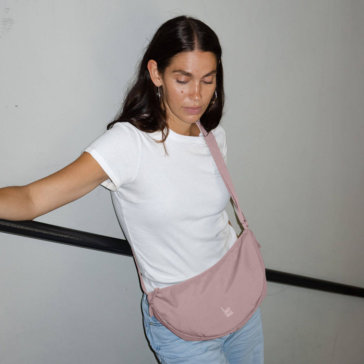 GOT BAG Moon Bag small red sand mono Model 3