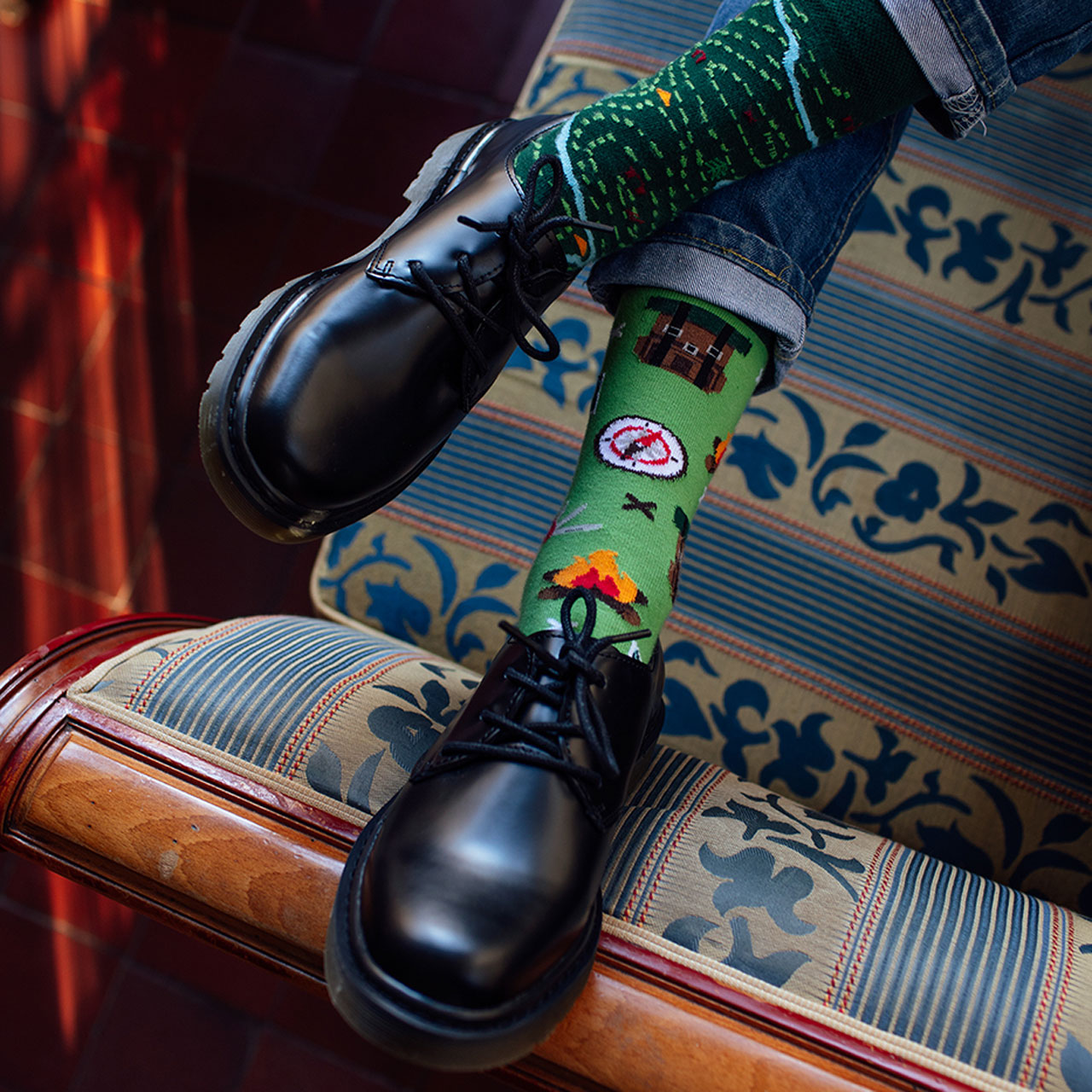 Many Mornings Socken The Map Style