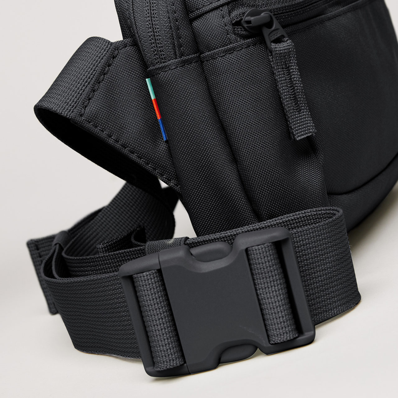 GOT BAG sling bag small black Schnalle