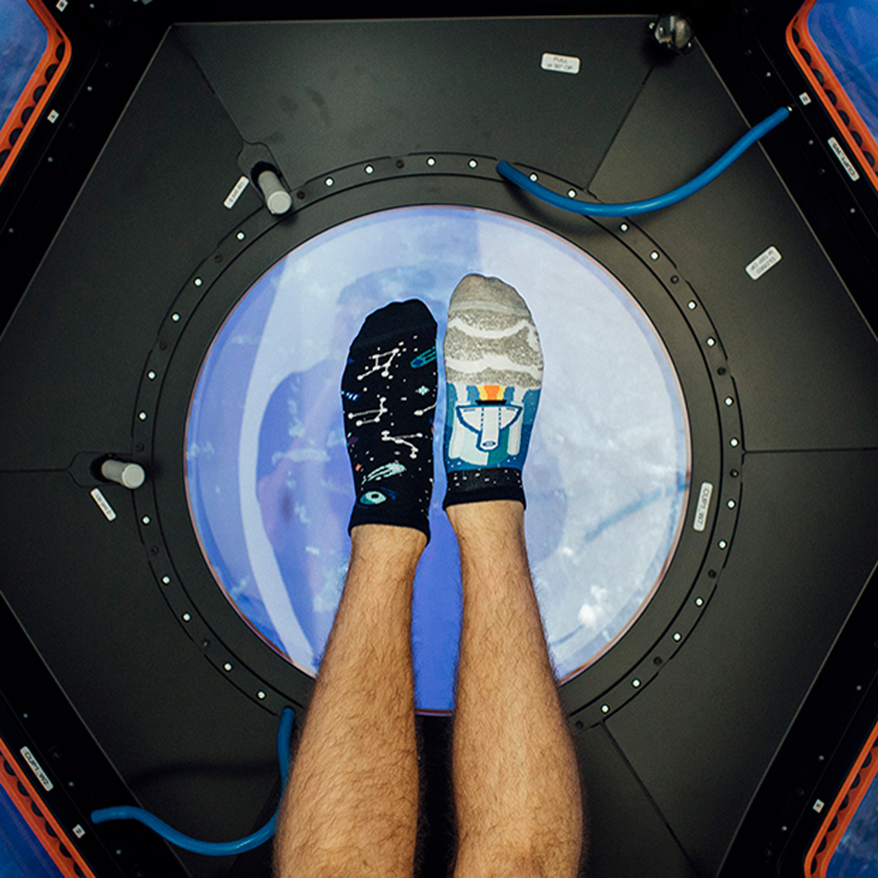 Many Mornings Socken Space Trip low Style