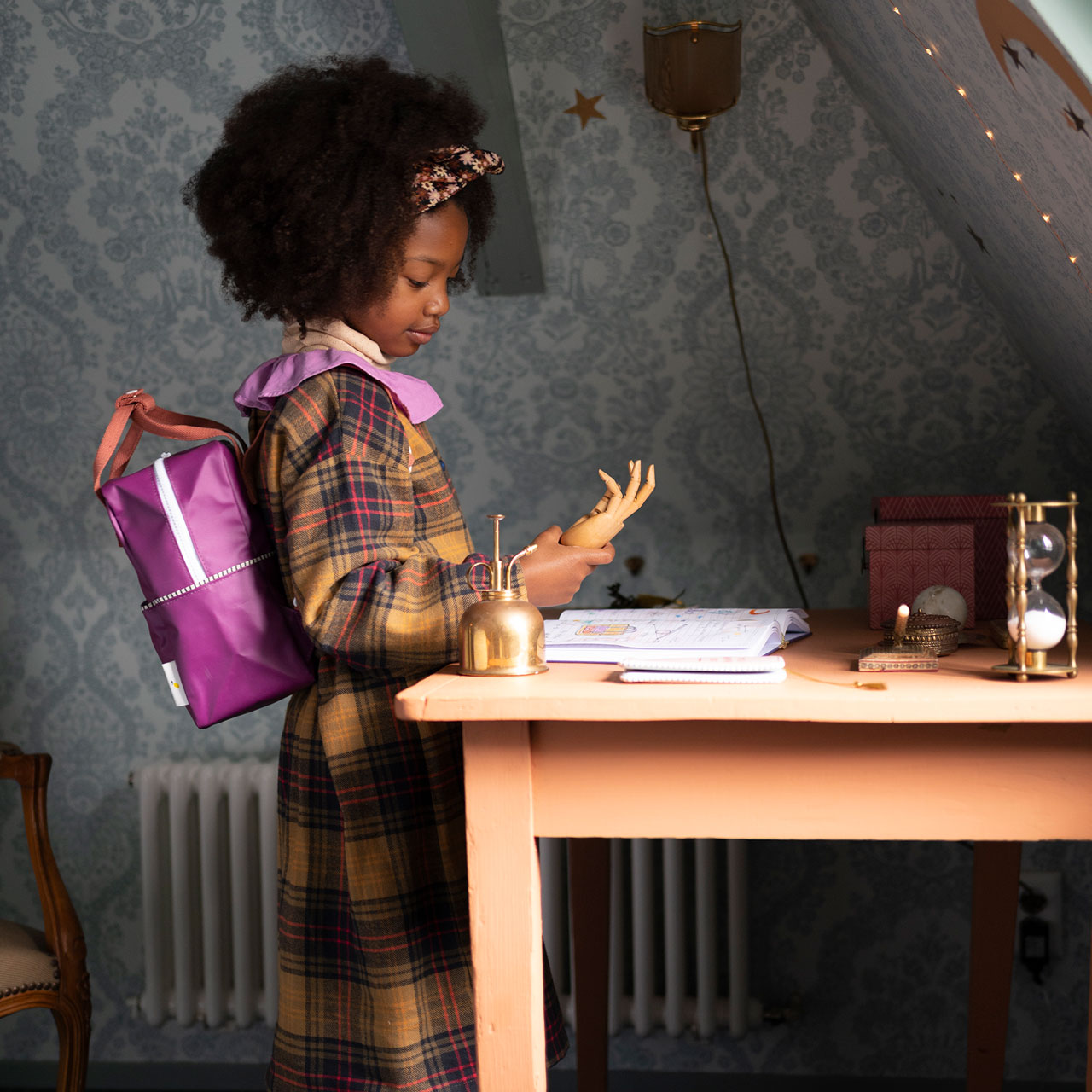 Sticky Lemon Kinder-Rucksack uni purple tales Model