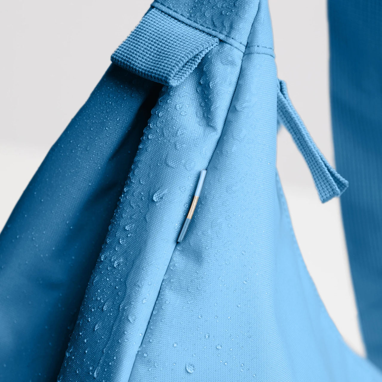 GOT BAG Moon Bag large aqua mono