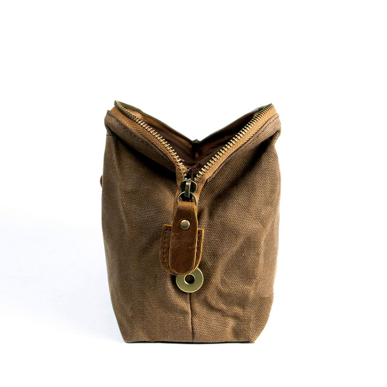 Alaskan Maker Necessaire K2 havana Seite offen