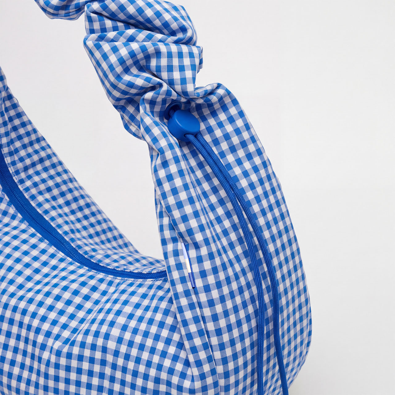 GOT BAG Moon Bag ruffle vichy cobalt Detail