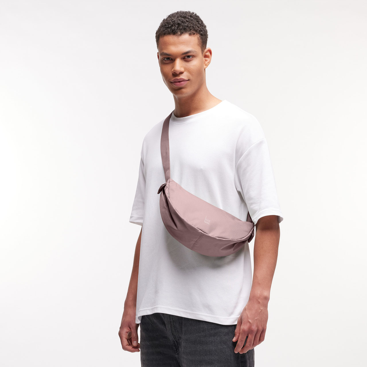 GOT BAG Moon Bag small red sand mono Model 2