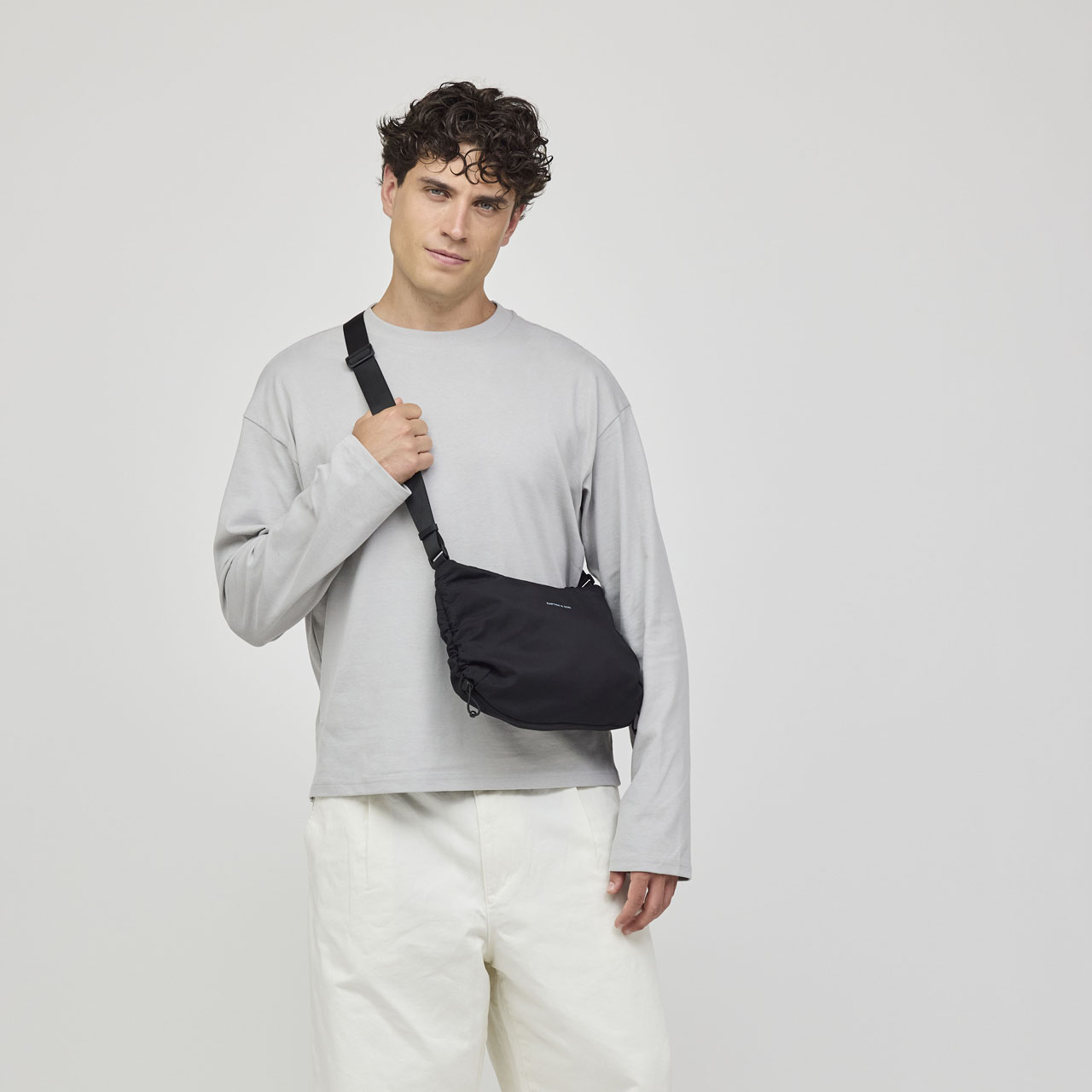 Kapten & Son Handtasche Skara small all black