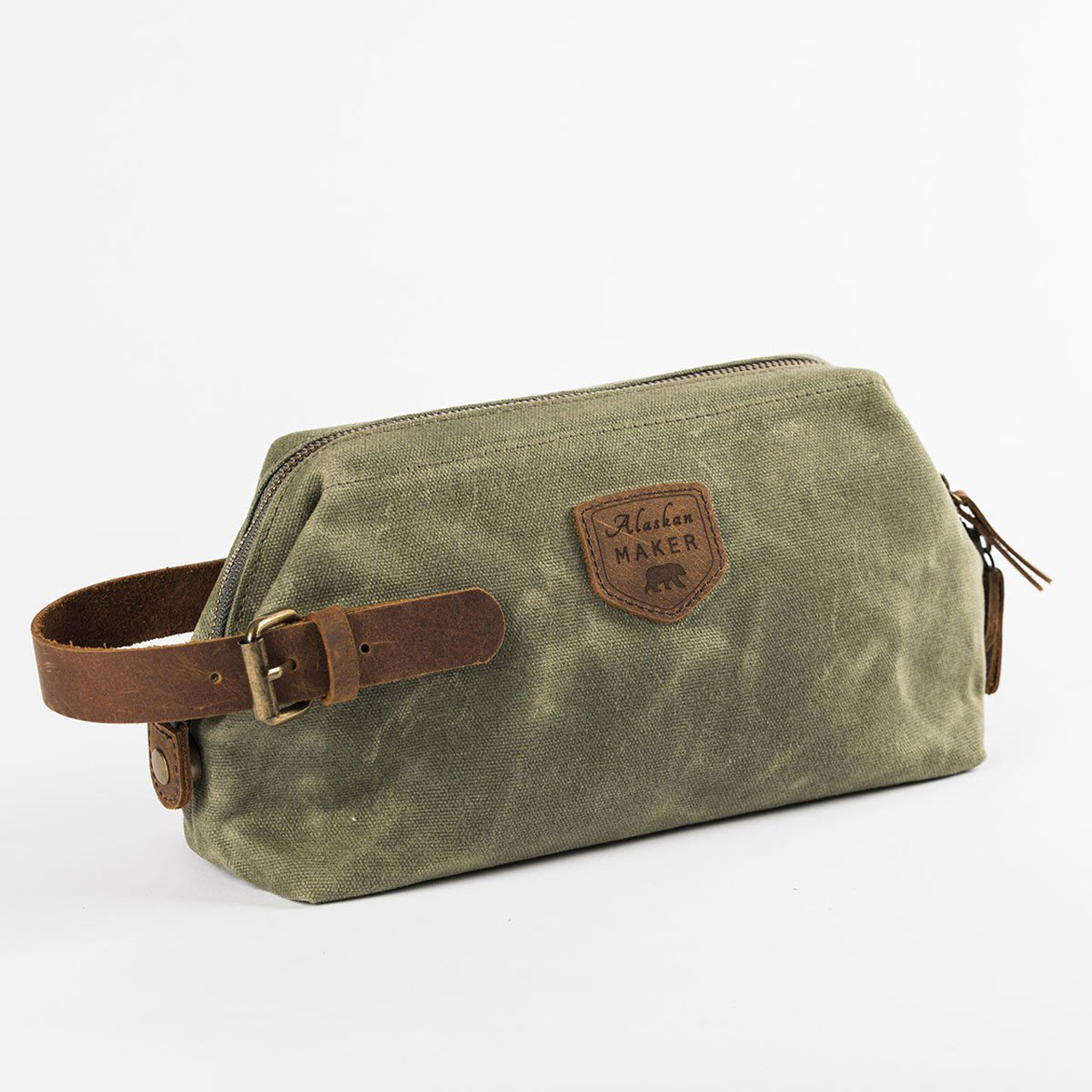 Alaskan Maker Necessaire K2 grün schraeg