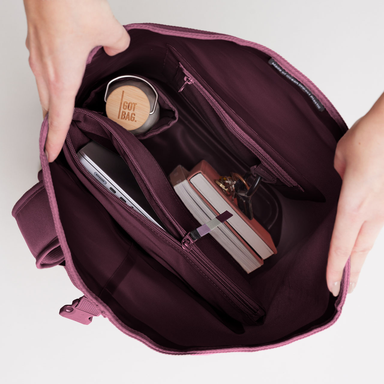 GOT BAG Rolltop 2.0 kraken mono offen