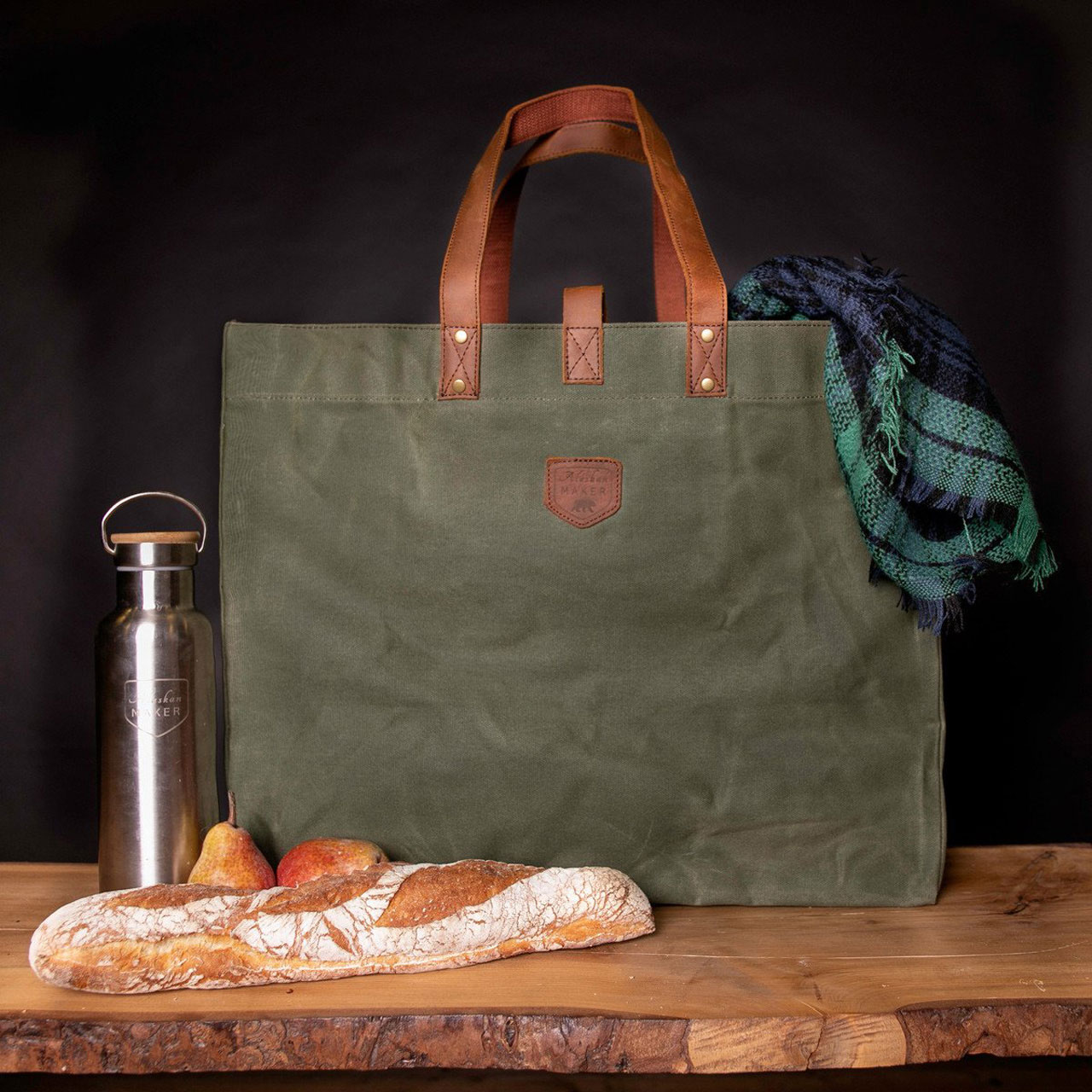 Alaskan Maker Shopper Escapade khaki Szene