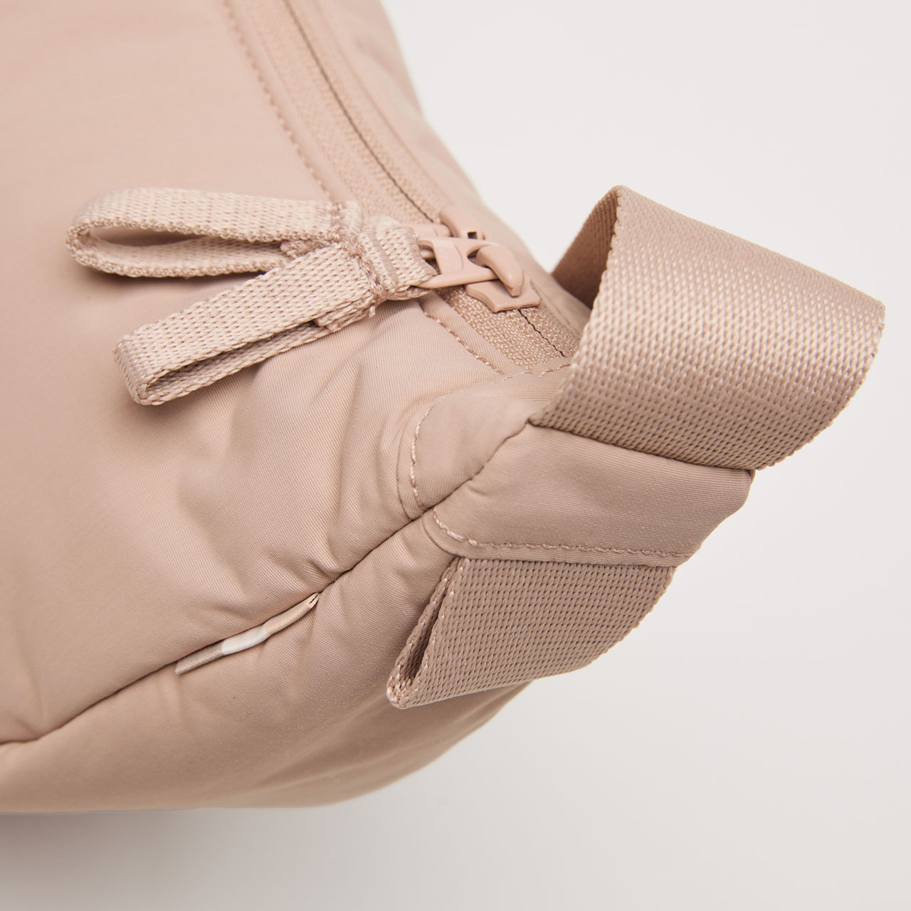 GOT BAG Cloud Moon Bag small sandbar mono label