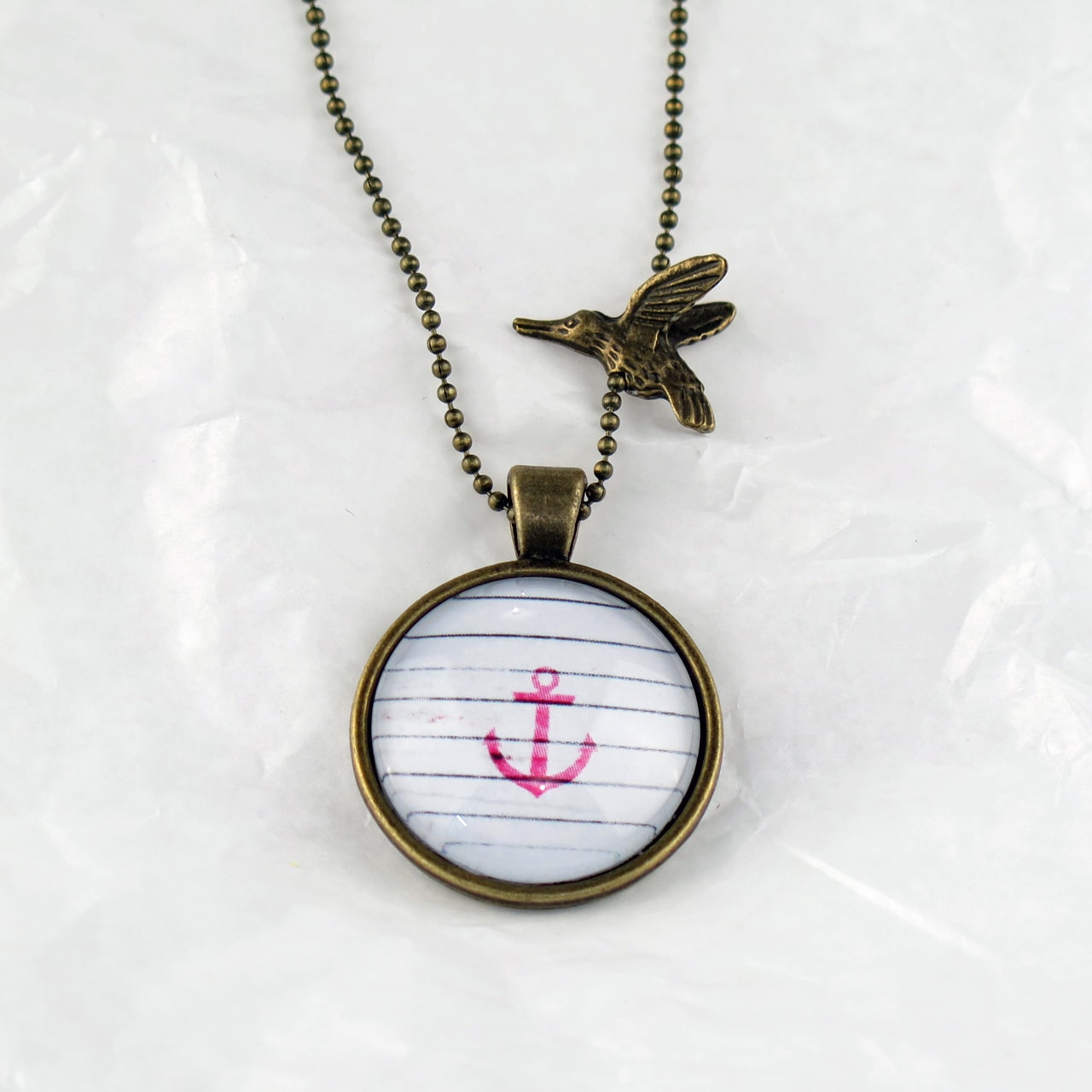 Medaillon-Halskette pink Anker / weiss