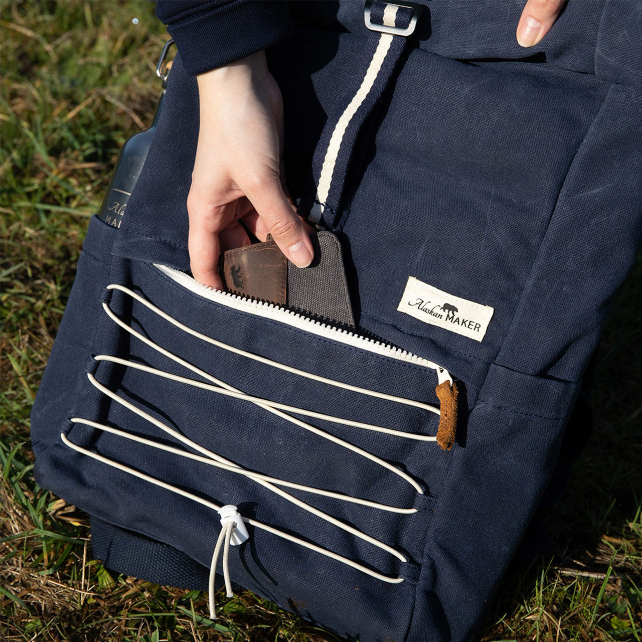 Alaskan Maker Rucksack Kenai navy Aussenfach