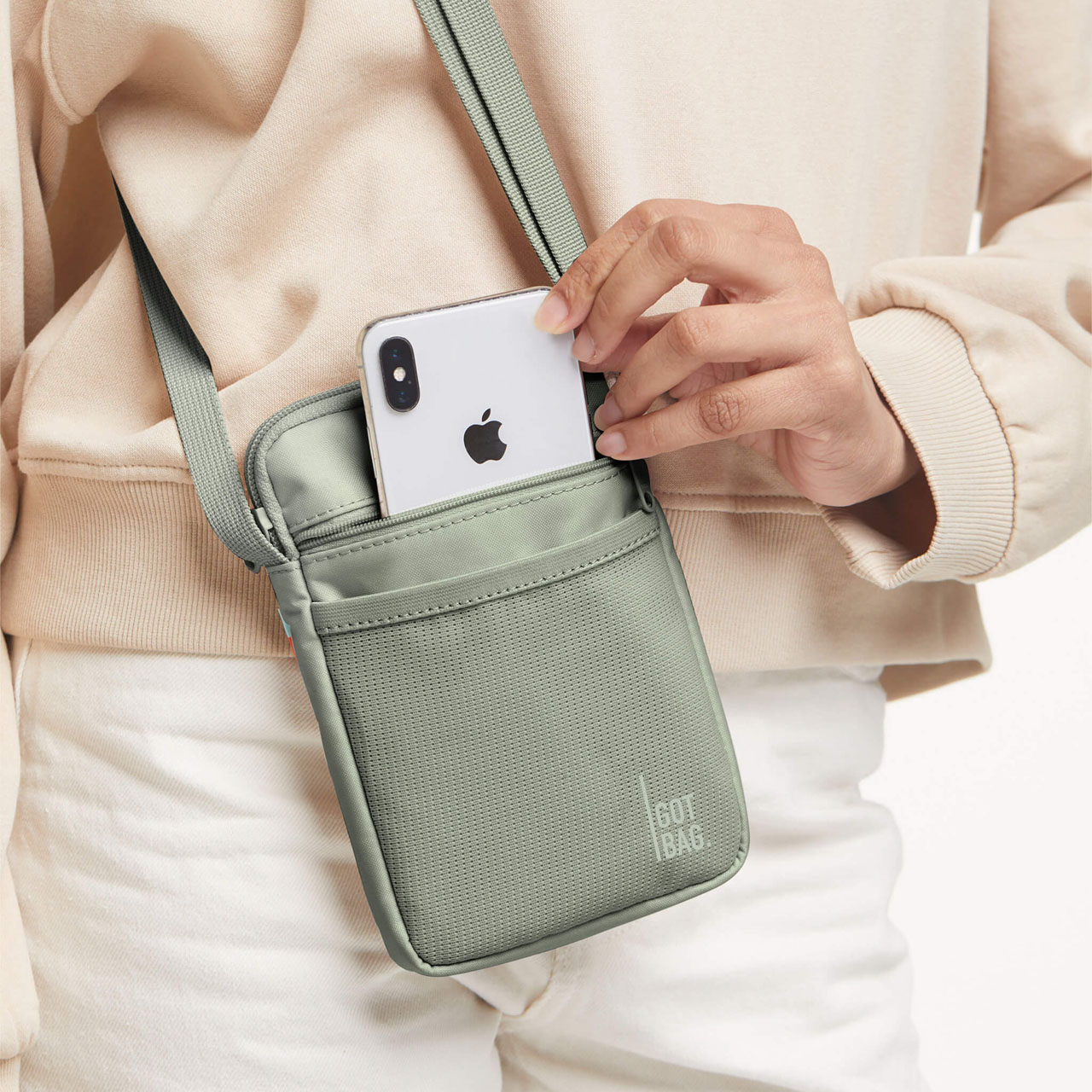 GOT BAG Nano Bag bass closeup