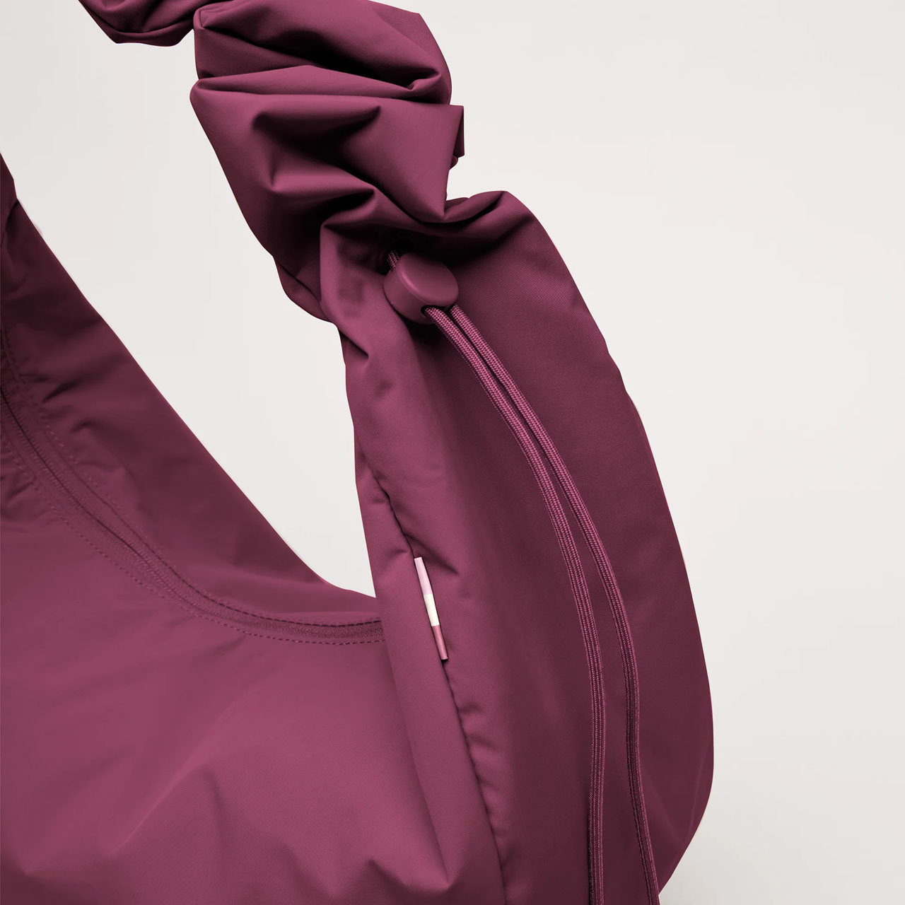 GOT BAG Moon Bag ruffle kraken closeup