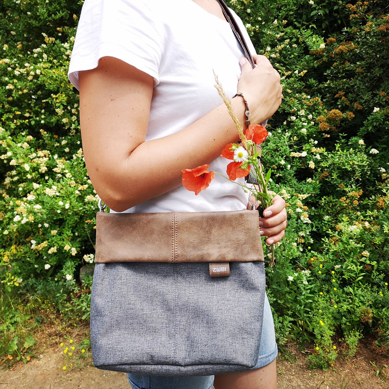 ZWEI Handtasche Olli OT8 stone Model 1