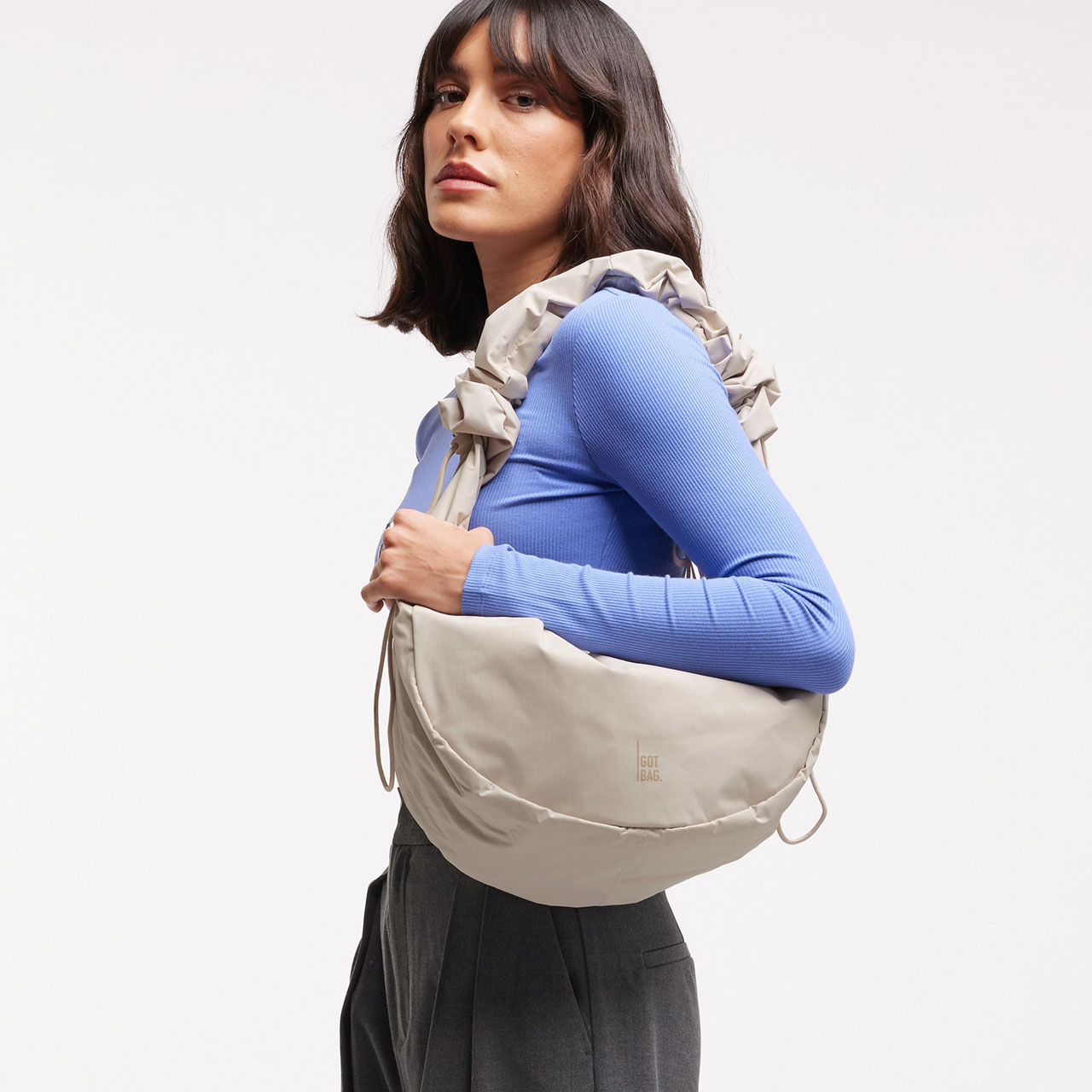 GOT BAG Moon Bag ruffle soft shell mono Model 3