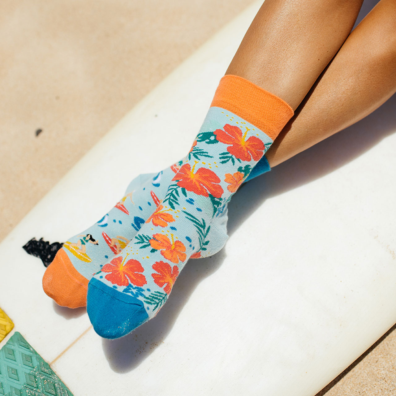 Many Mornings Socken Aloha Vibes Style