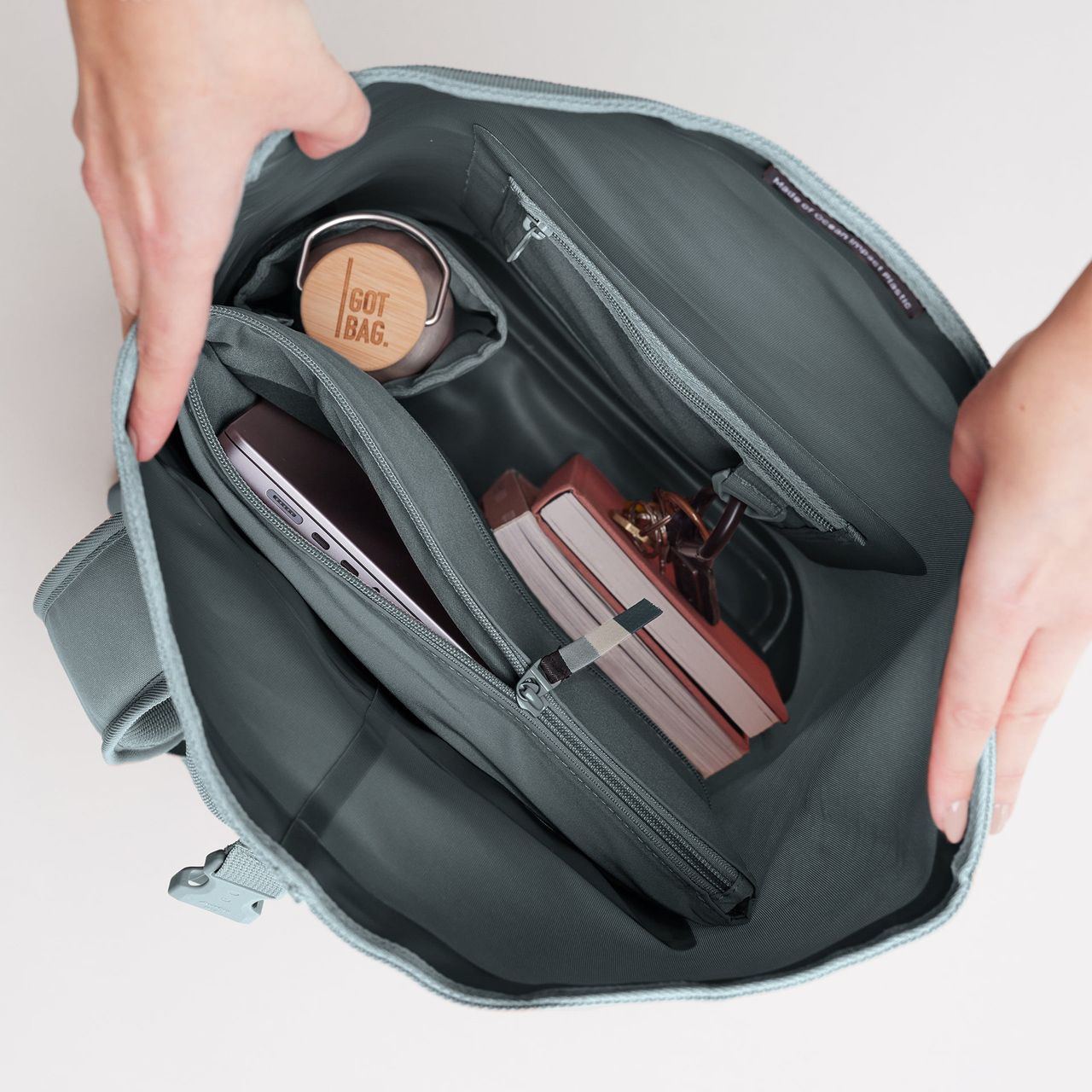 GOT BAG Rolltop 2.0 basalt mono offen