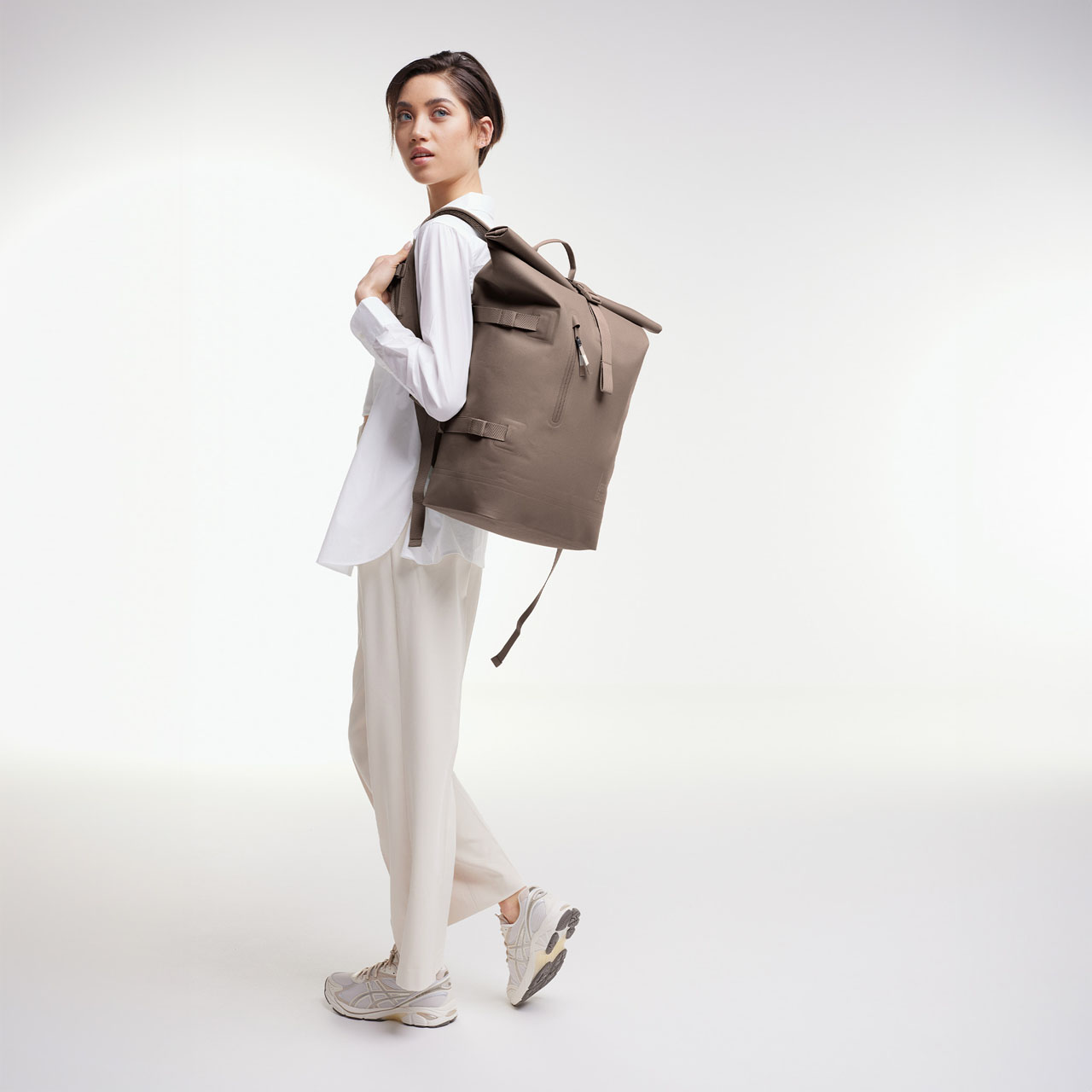 GOT BAG Rolltop 2.0 oyster mono Model 2