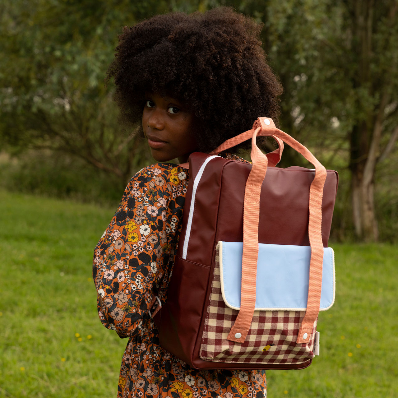 Sticky Lemon Rucksack gingham cherry red Model