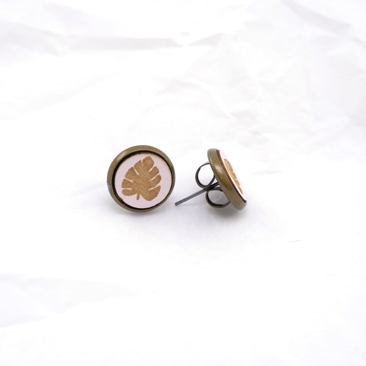 Ohrstecker Holz Blatt rosa