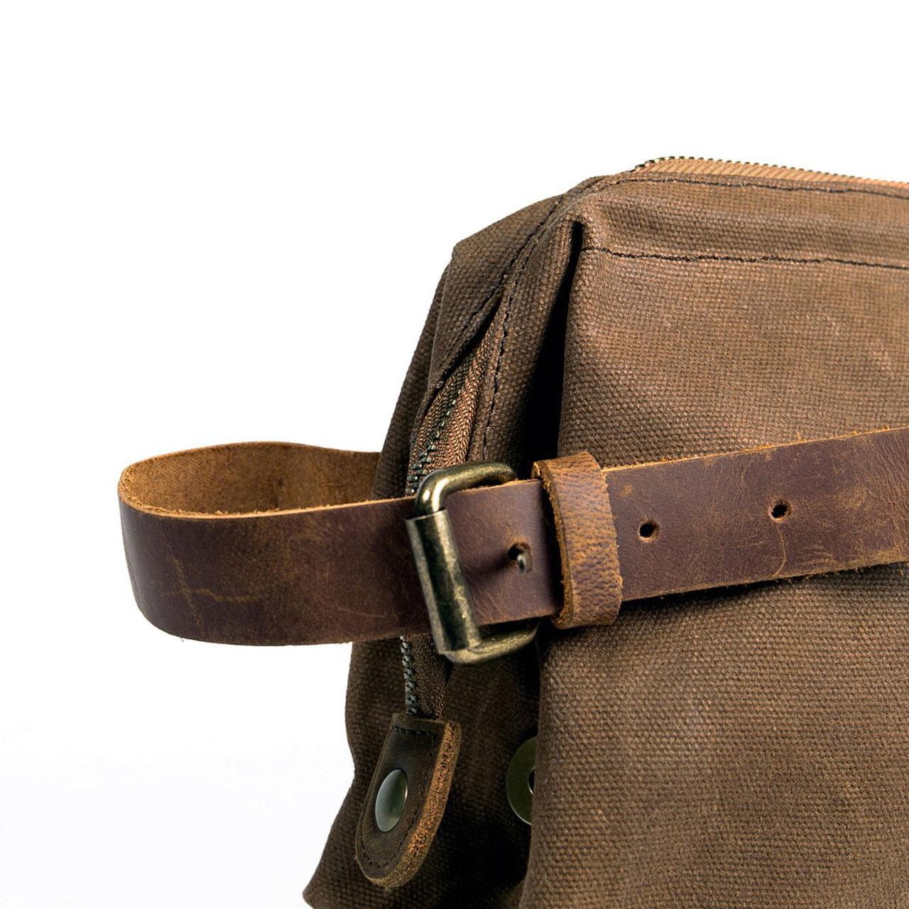 Alaskan Maker Necessaire K2 havana Henkel Seite