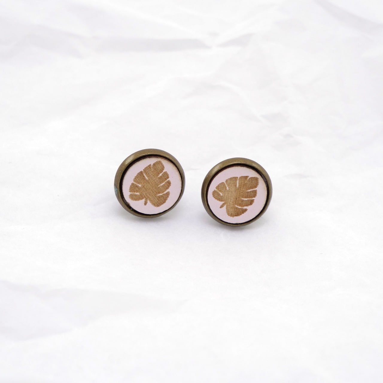 Ohrstecker Holz Blatt rosa