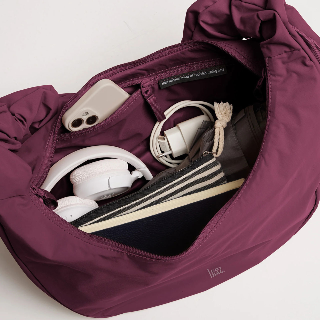 GOT BAG Moon Bag ruffle kraken offen