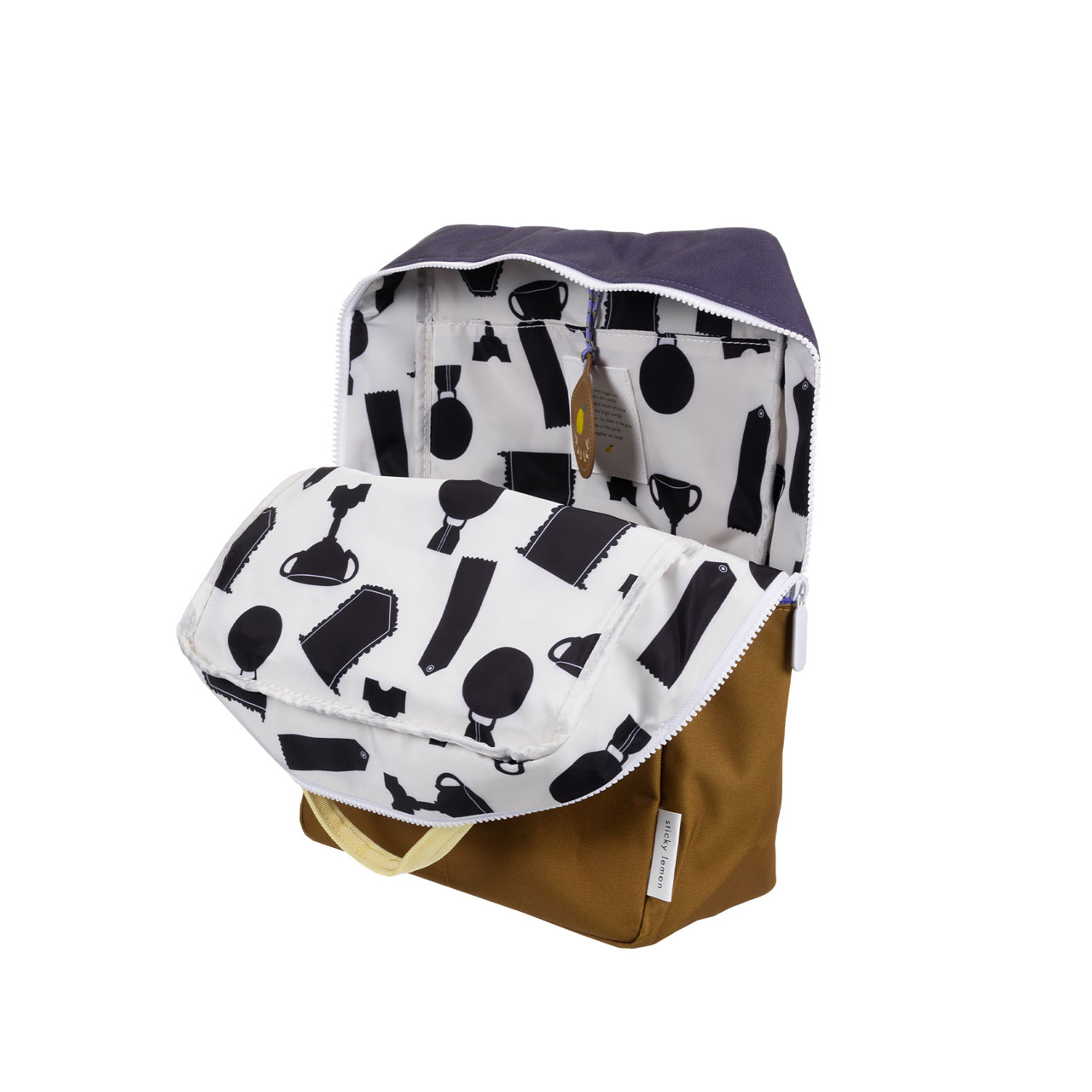 Sticky Lemon Rucksack CB skate ramp offen