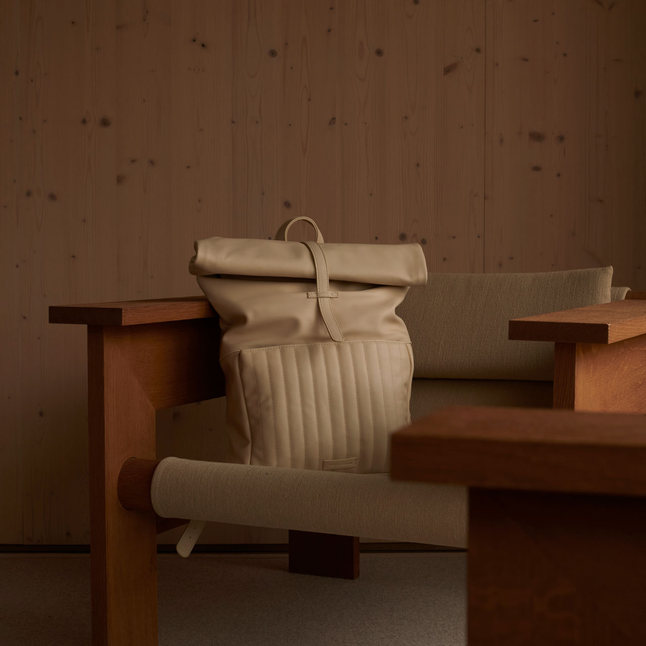 Monk & Anna Rucksack Herb milk Szene