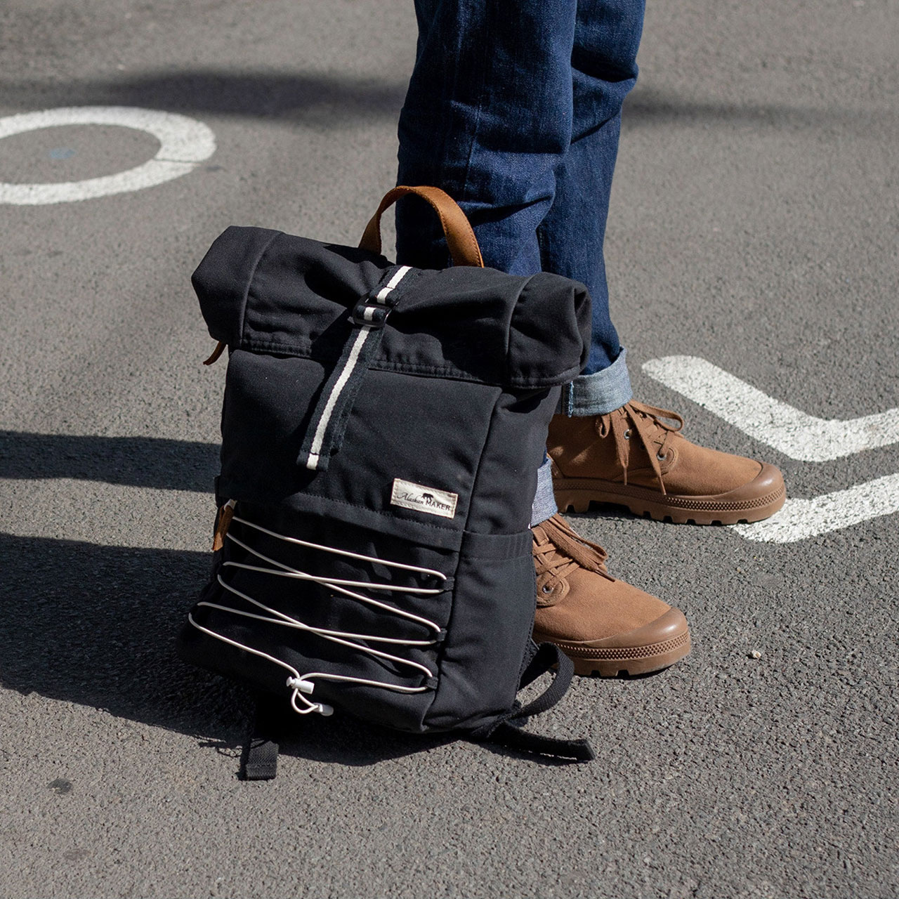 Alaskan Maker Rucksack Kenai schwarz Model Szene